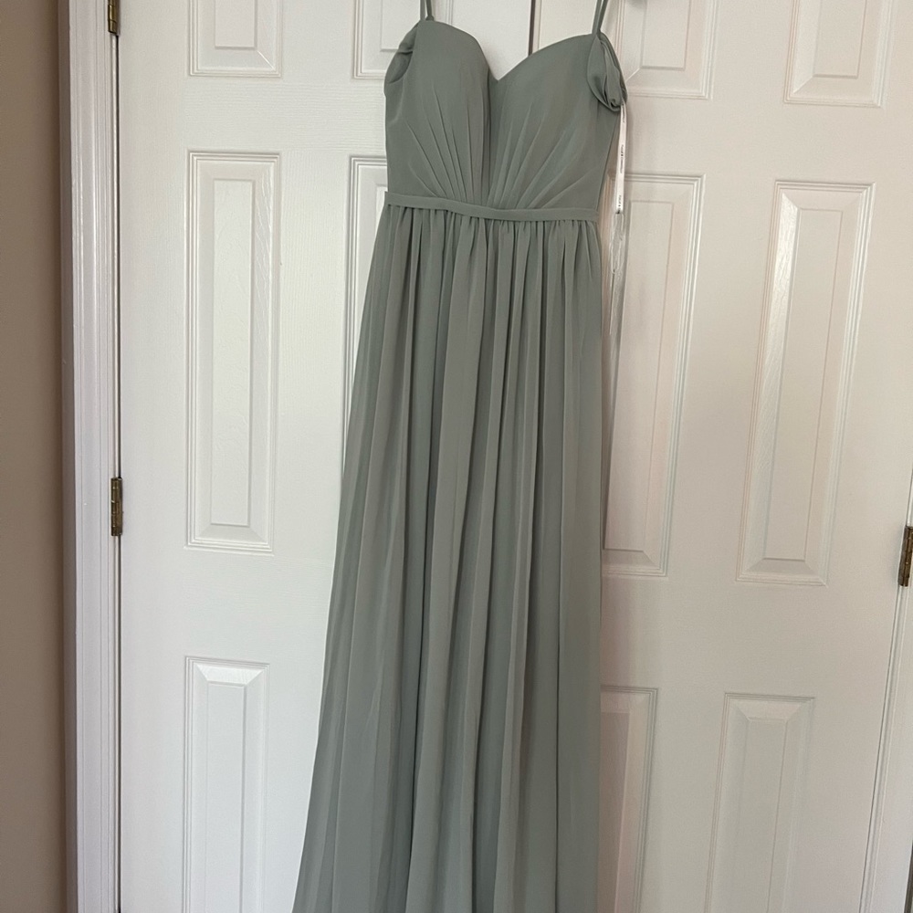 NWT MINT tulle and chantilly bridesmaid dress size 2